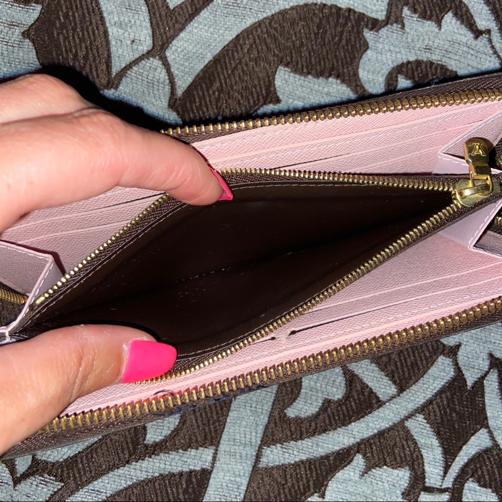 Louis Vuitton Clemence wallet (no longer made) - Picture 11 of 15